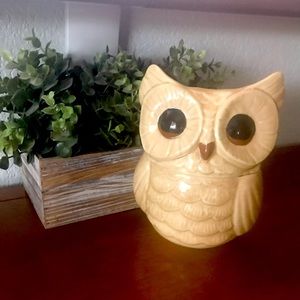 Vintage Owl cookie jar mustard yellow